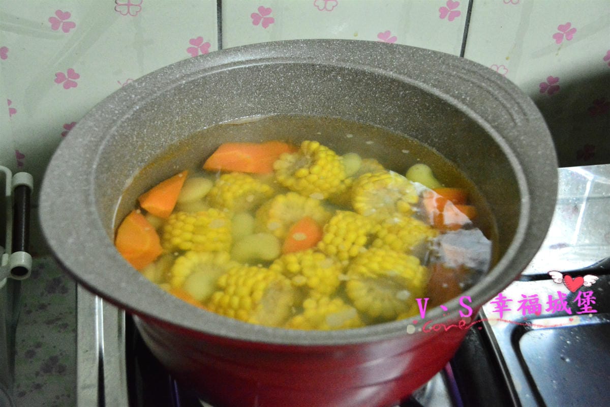 【廚房好物推薦】 瑞士MONCROSS 法拉利紅鈦石三鍋七件組 不沾不黏、好清洗、造型優雅,讓你做菜也可以有美美的時尚感