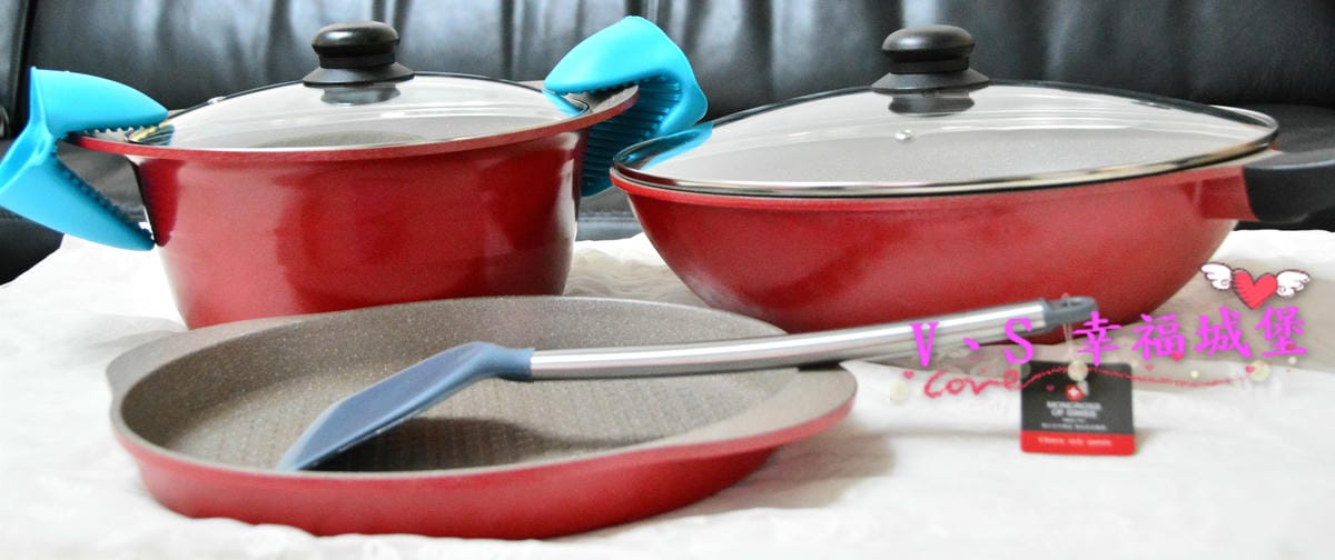【廚房好物推薦】 瑞士MONCROSS 法拉利紅鈦石三鍋七件組 不沾不黏、好清洗、造型優雅,讓你做菜也可以有美美的時尚感