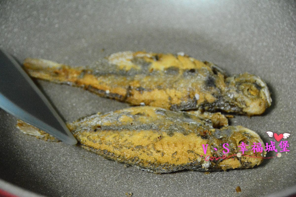 【廚房好物推薦】 瑞士MONCROSS 法拉利紅鈦石三鍋七件組 不沾不黏、好清洗、造型優雅,讓你做菜也可以有美美的時尚感