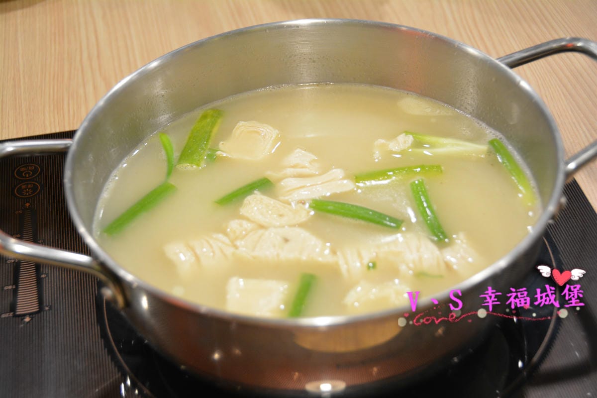 【內湖美食】洋夫人壽喜燒、鍋物、牛排 – 開幕大放送 排餐、火鍋肉品 買一送一,無低消無服務費,讓你大口大口吃肉,吃的開心滿足