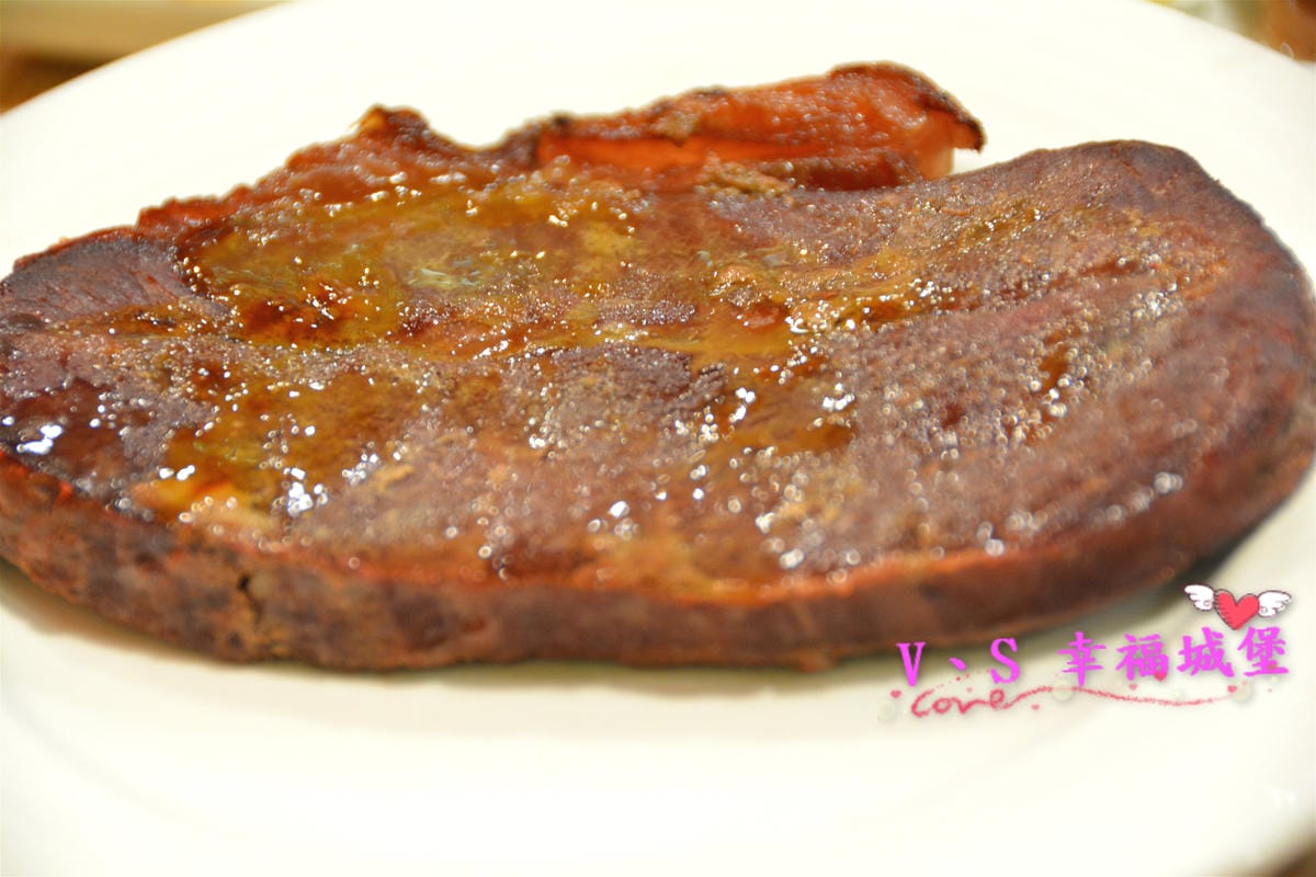 【內湖美食】洋夫人壽喜燒、鍋物、牛排 – 開幕大放送 排餐、火鍋肉品 買一送一,無低消無服務費,讓你大口大口吃肉,吃的開心滿足 - 第42張圖 【內湖美食】洋夫人壽喜燒、鍋物、牛排 – 開幕大放送 排餐、火鍋肉品 買一送一,無低消無服務費,讓你大口大口吃肉,吃的開心滿足