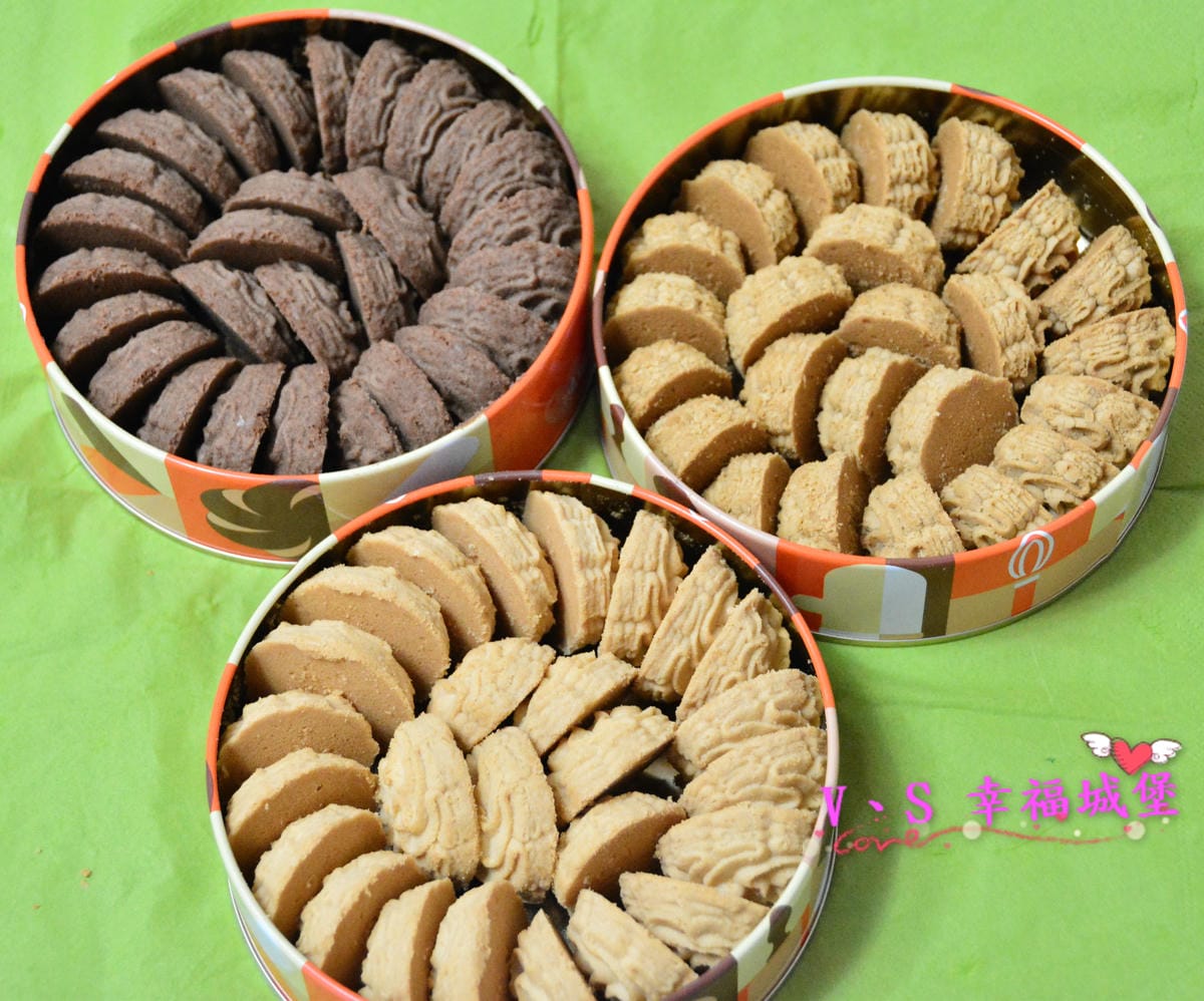 【宅配美食】台中人氣伴手禮 鴻鼎菓子 最新力作,酥軟綿密口感,讓你一口接一口停不下來,是午茶時刻或是逢年過節的最佳伴手禮