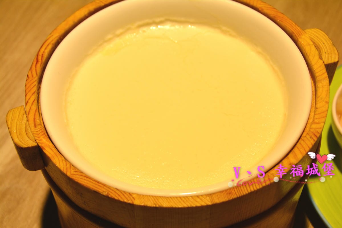 【板橋美食】板橋愛買 貍小籠港式點心 可愛的小黑芝麻包、小綠抹茶包正呼喚你,平價的港式點心,你一定不能錯過。。。。