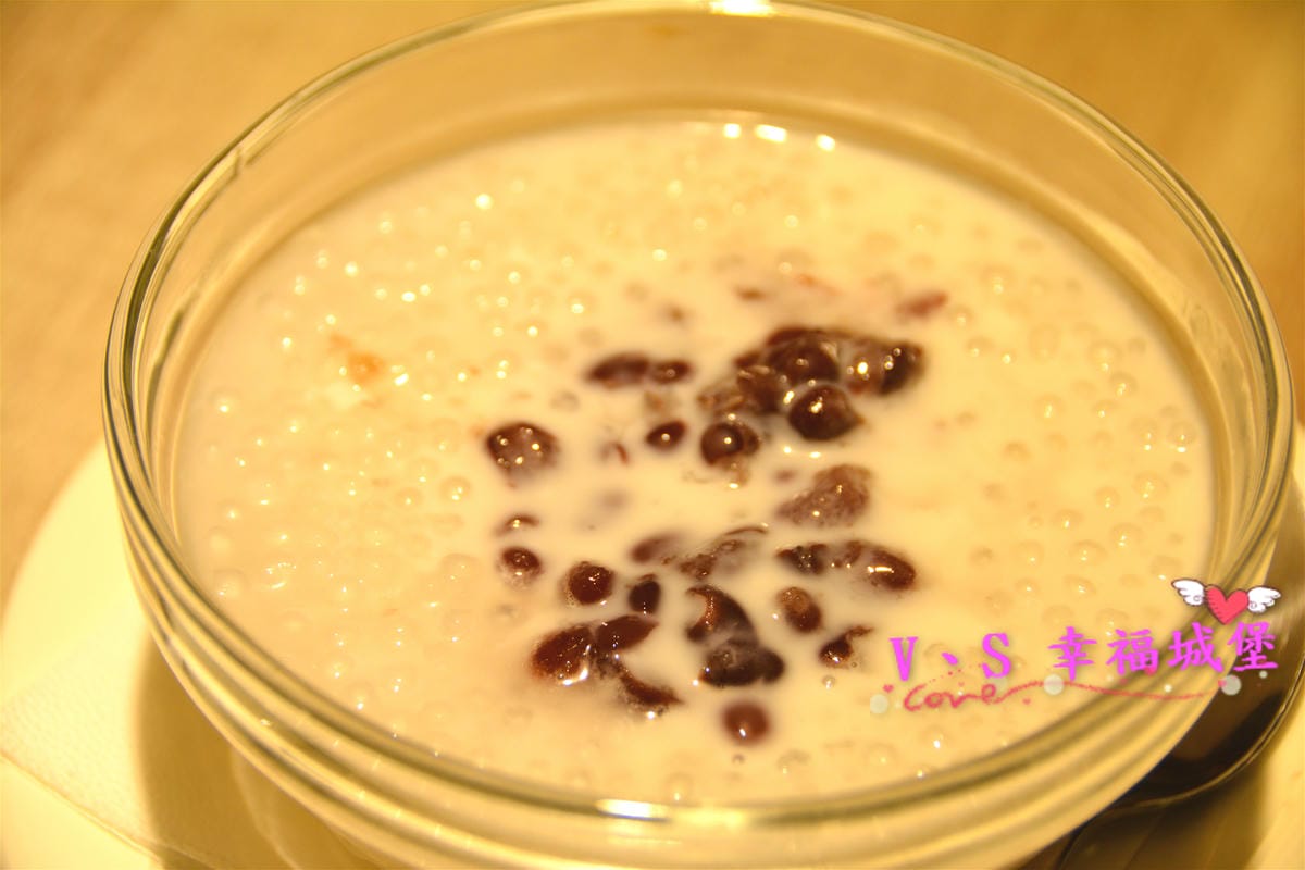 【板橋美食】板橋愛買 貍小籠港式點心 可愛的小黑芝麻包、小綠抹茶包正呼喚你,平價的港式點心,你一定不能錯過。。。。