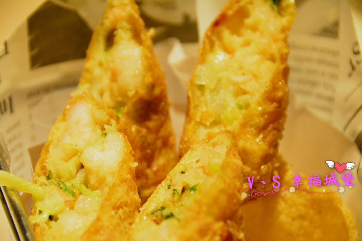 【板橋美食】板橋愛買 貍小籠港式點心 可愛的小黑芝麻包、小綠抹茶包正呼喚你,平價的港式點心,你一定不能錯過。。。。