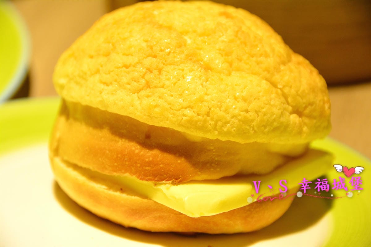 【板橋美食】板橋愛買 貍小籠港式點心 可愛的小黑芝麻包、小綠抹茶包正呼喚你,平價的港式點心,你一定不能錯過。。。。