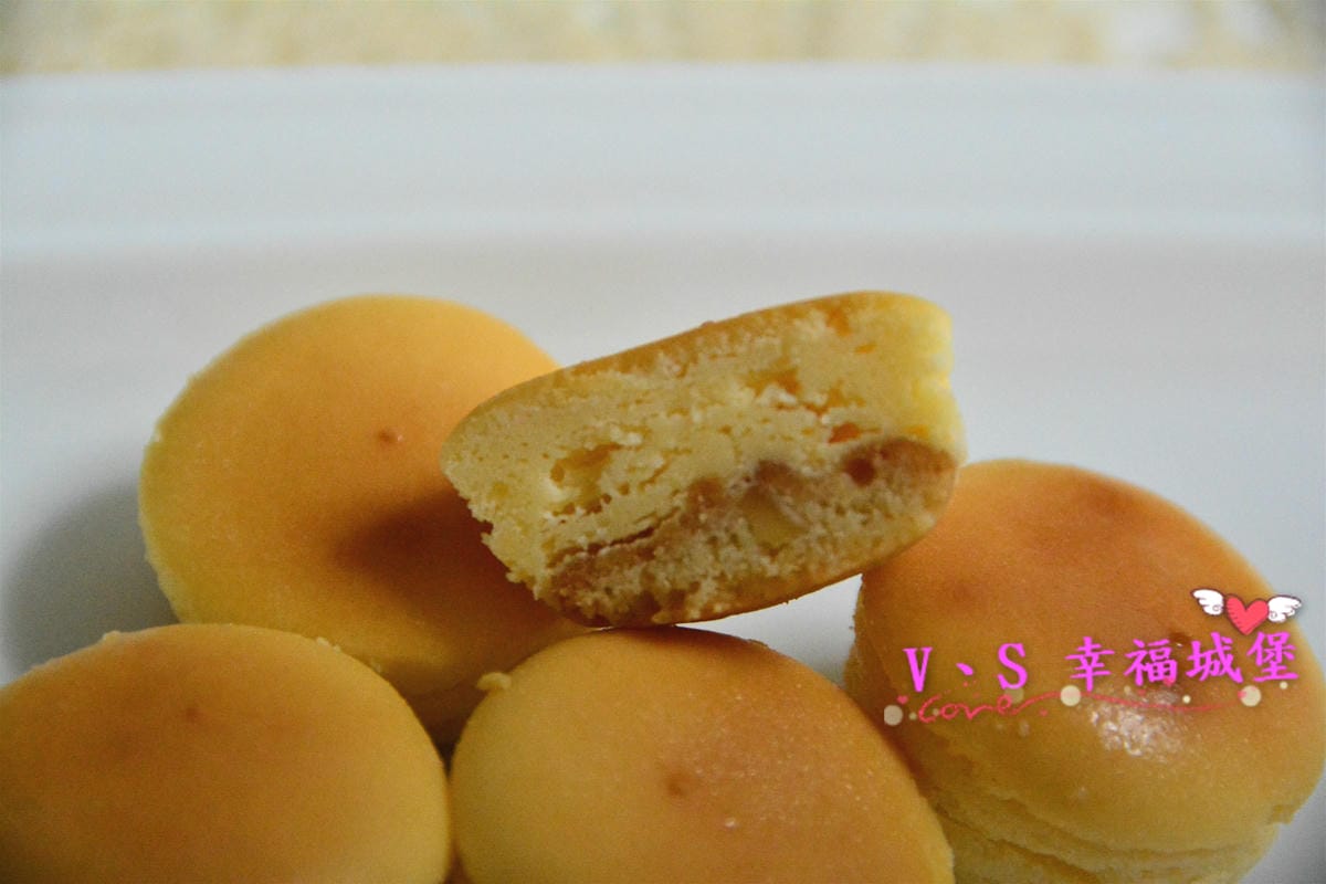 【宅配美食】大溪老街70年老店 杏芳食品 新品 真草莓乳酪球 經典原味乳酪球 ,一口一個讓你一不小心就吃完了