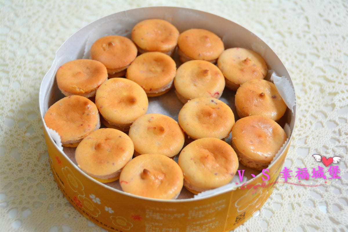 【宅配美食】大溪老街70年老店 杏芳食品 新品 真草莓乳酪球 經典原味乳酪球 ,一口一個讓你一不小心就吃完了