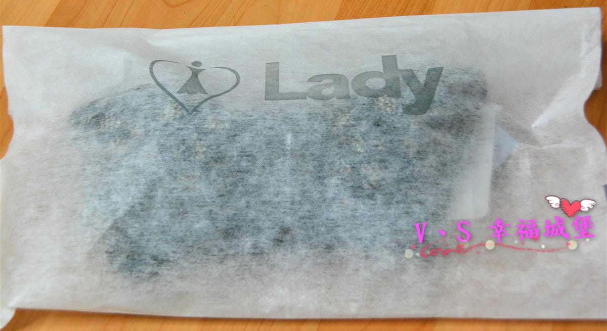 【精品內衣】Lady法式精品內衣 闇夜天使 無鋼圈調整型內衣 機能無鋼圈讓你舒服到忘記穿著它,透視效果讓你若隱若現性感爆表 - 第8張圖 【精品內衣】Lady法式精品內衣 闇夜天使 無鋼圈調整型內衣 機能無鋼圈讓你舒服到忘記穿著它,透視效果讓你若隱若現性感爆表