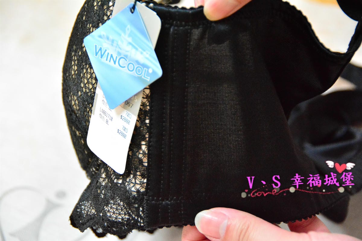 【精品內衣】Lady法式精品內衣 闇夜天使 無鋼圈調整型內衣 機能無鋼圈讓你舒服到忘記穿著它,透視效果讓你若隱若現性感爆表 - 第14張圖 【精品內衣】Lady法式精品內衣 闇夜天使 無鋼圈調整型內衣 機能無鋼圈讓你舒服到忘記穿著它,透視效果讓你若隱若現性感爆表