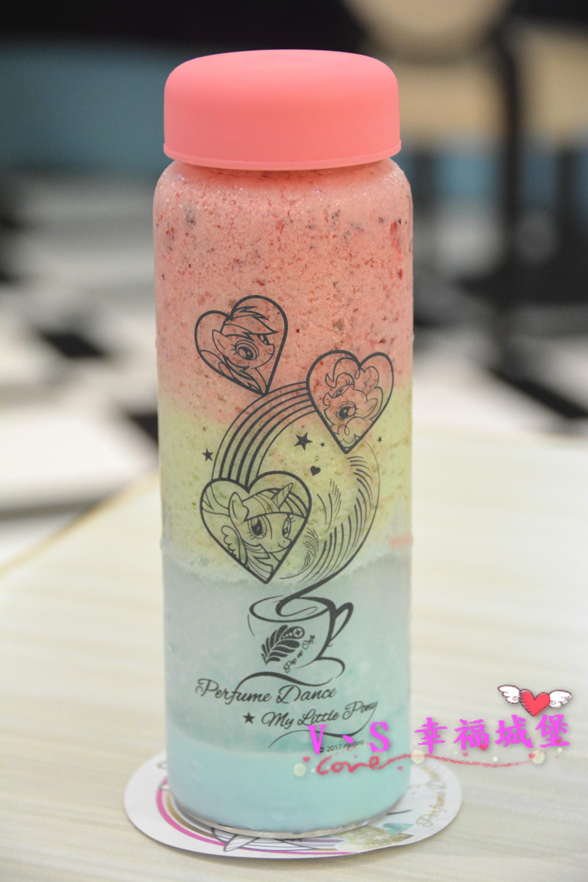 【新北美食】 板橋 跳舞香水親子餐廳 X 彩虹小馬 快閃主題餐廳 快來跟紫悅、柔柔….等可愛小馬當好朋友,讓你跟小孩一起變身宇宙公主