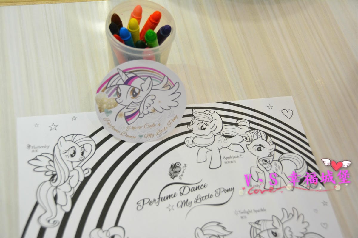 【新北美食】 板橋 跳舞香水親子餐廳 X 彩虹小馬 快閃主題餐廳 快來跟紫悅、柔柔….等可愛小馬當好朋友,讓你跟小孩一起變身宇宙公主