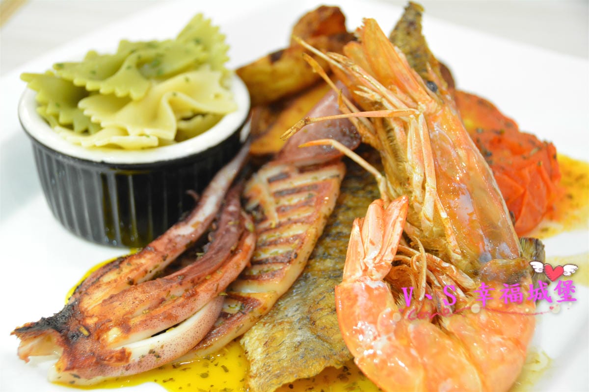 【新北美食】 板橋 跳舞香水親子餐廳 X 彩虹小馬 快閃主題餐廳 快來跟紫悅、柔柔….等可愛小馬當好朋友,讓你跟小孩一起變身宇宙公主