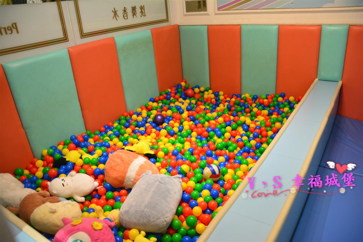 【新北美食】 板橋 跳舞香水親子餐廳 X 彩虹小馬 快閃主題餐廳 快來跟紫悅、柔柔….等可愛小馬當好朋友,讓你跟小孩一起變身宇宙公主