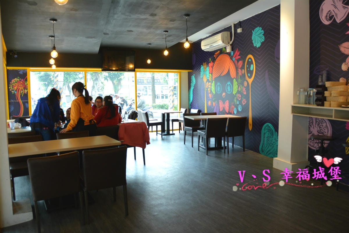 【板橋義大利麵】板橋民生公園旁 小伯爵義式料理 親民價格、舒適環境讓人不想上班,那就來個耍廢炸物拼盤,發發呆吧 !(已歇業) - 第6張圖 【板橋義大利麵】板橋民生公園旁 小伯爵義式料理 親民價格