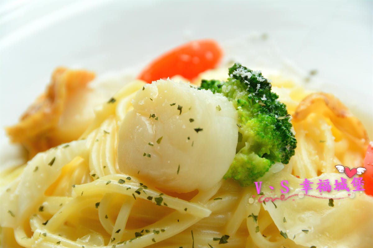 【板橋義大利麵】板橋民生公園旁 小伯爵義式料理 親民價格、舒適環境讓人不想上班,那就來個耍廢炸物拼盤,發發呆吧 !(已歇業) - 第13張圖 【板橋義大利麵】板橋民生公園旁 小伯爵義式料理 親民價格