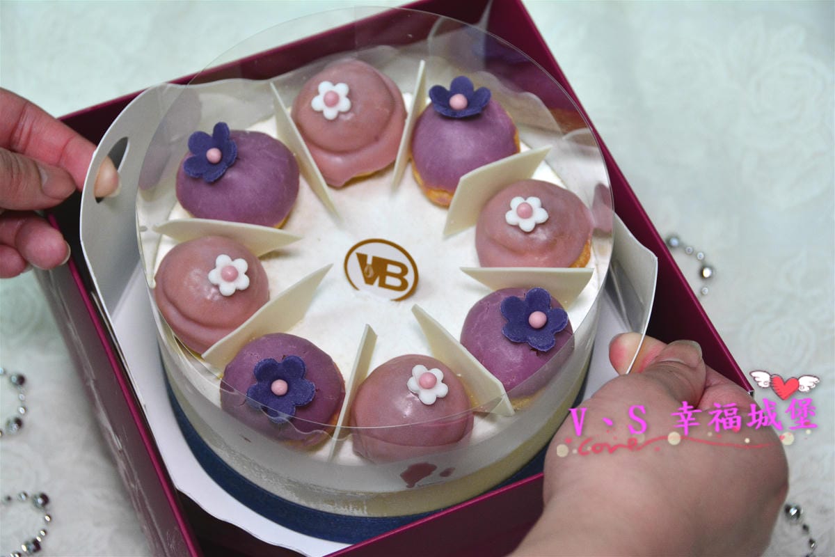 【宅配蛋糕】vanessa’s bakery凡內莎烘焙工作室 2017 醉香新品- 薰衣草甜禮 天然薰衣草焦糖洋梨生乳酪蛋糕,獻給特別的人的特別蛋糕