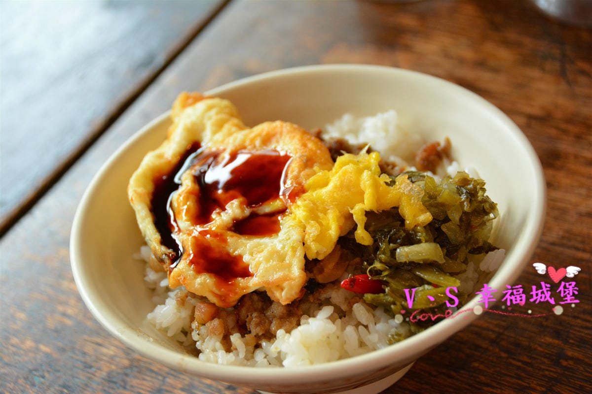 【宜蘭美食】二訪 頭城老街 懷舊食堂 – 帶你穿梭時光回到4060年代的環境裡,吃著那懷念的阿嬤 ” 手路菜 “