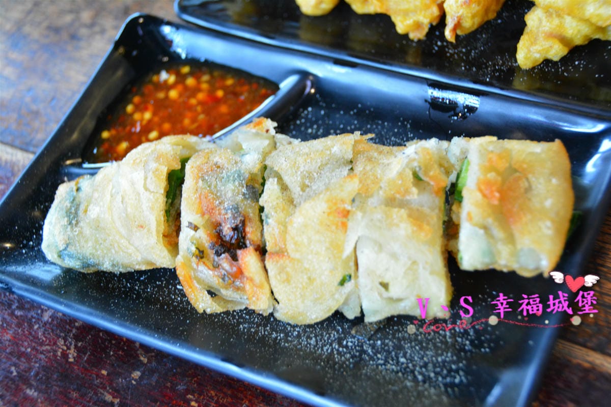 【宜蘭美食】二訪 頭城老街 懷舊食堂 – 帶你穿梭時光回到4060年代的環境裡,吃著那懷念的阿嬤 ” 手路菜 “