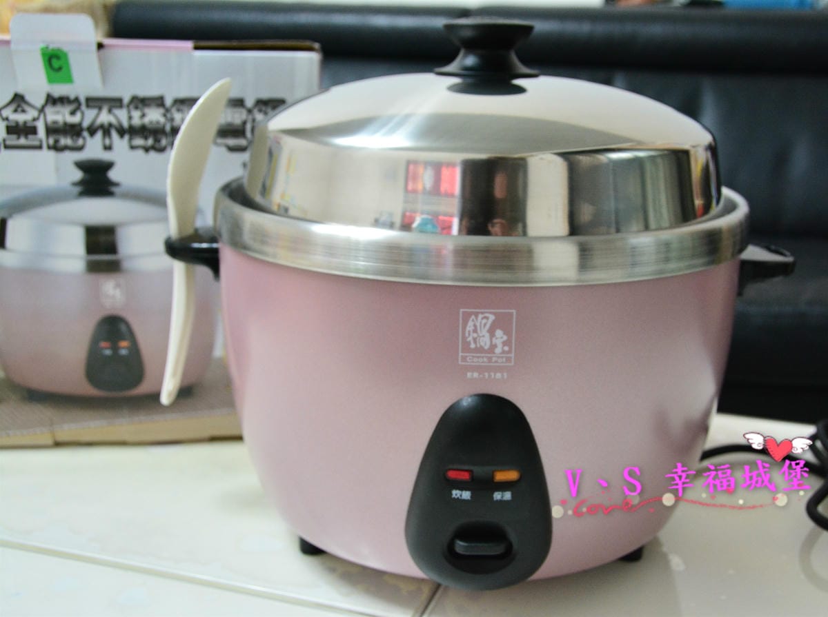 【家電分享】電鍋炒米粉 鍋寶全能不鏽鋼電鍋11人份(玫瑰金),100%台灣製造 分離式304不鏽鋼外鍋,讓你不用瓦斯爐就可以煮出美味料理