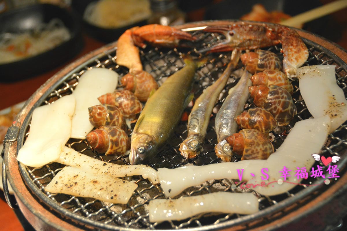 【內湖美食】老字號燒肉吃到飽 ” 肉匠燒肉 ” ,不分平假日統一價格,特製醬料、新鮮食材,讓你吃到飽、吃的開心,還有專屬停車場 - 第35張圖 【內湖美食】老字號燒肉吃到飽 ” 肉匠燒肉 ” ,不分平假日統一價格,特製醬料、新鮮食材,讓你吃到飽、吃的開心,還有專屬停車場