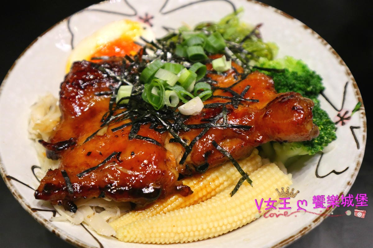 【新北美食】校園美食板橋丼飯 極幻燒肉丼飯 讓你花少少錢 【新北美食】校園美食板橋丼飯 極幻燒肉丼飯 讓你花少少錢