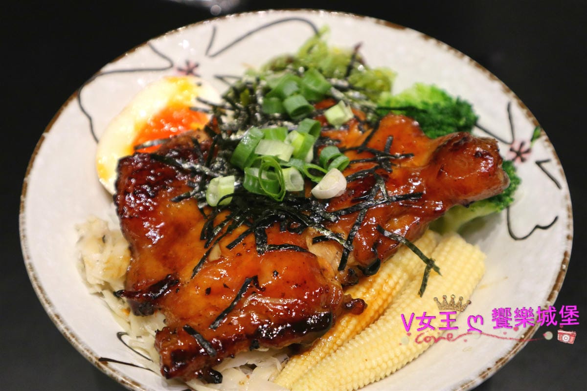 【新北美食】校園美食板橋丼飯 極幻燒肉丼飯 讓你花少少錢 【新北美食】校園美食板橋丼飯 極幻燒肉丼飯 讓你花少少錢