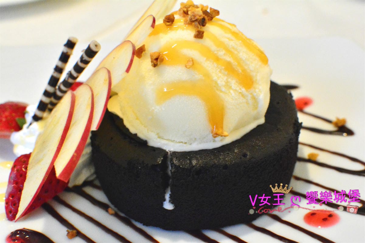 【板橋美食】Oyami 板橋新埔店 夢幻裝潢,讓姐妹聊天 【板橋美食】Oyami 板橋新埔店 夢幻裝潢,讓姐妹聊天