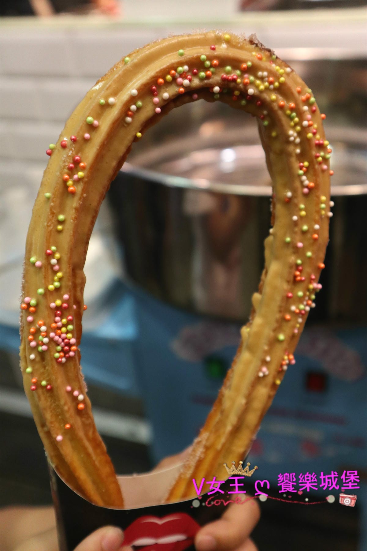 【台中逢甲飲品】逢甲夜市 歡樂星商圈 戀愛吧 超美漸層