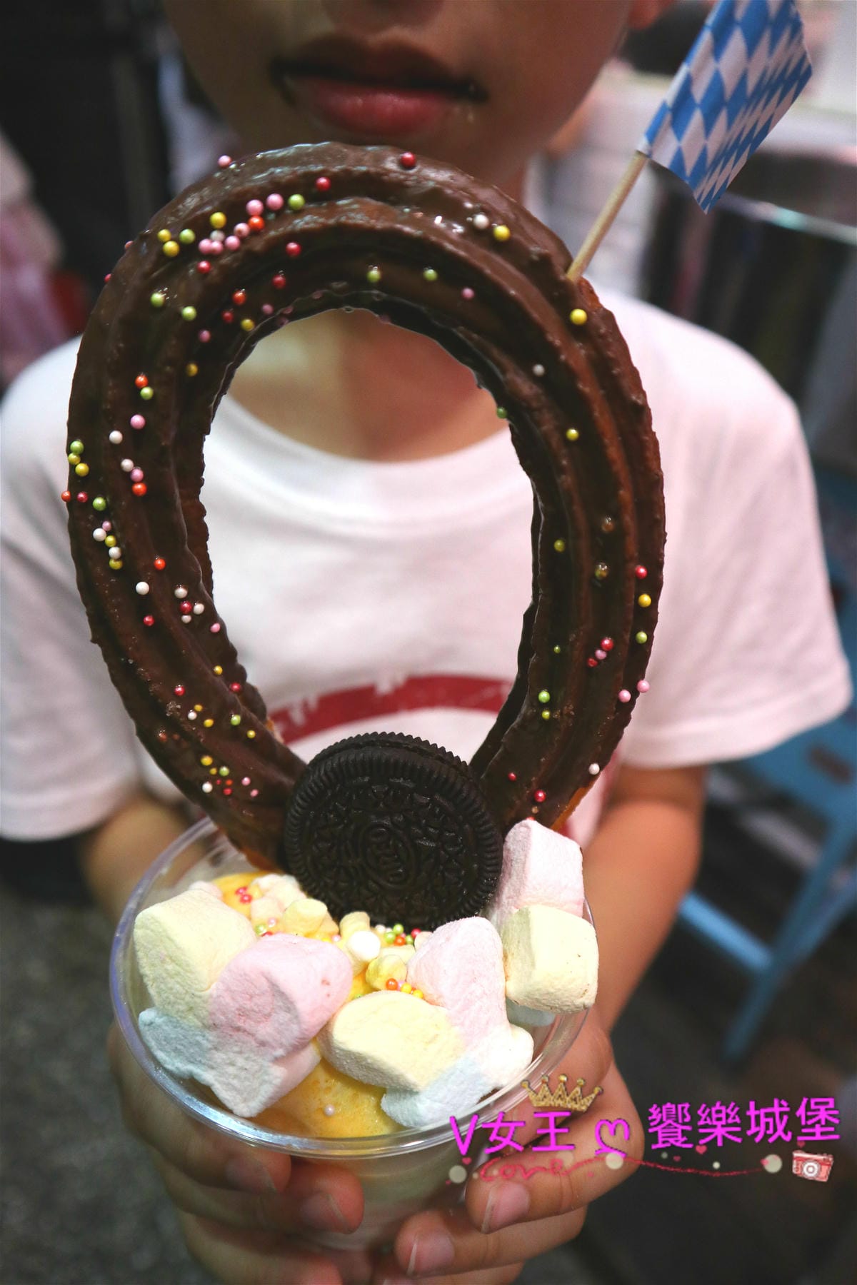 【台中逢甲飲品】逢甲夜市 歡樂星商圈 戀愛吧 超美漸層