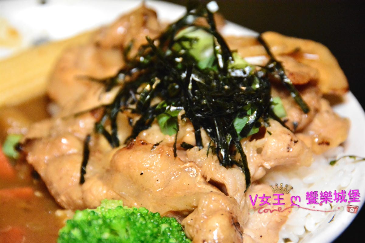 【板橋美食】二訪 極幻燒肉丼飯,為的就是 限量 現點 【板橋美食】二訪 極幻燒肉丼飯,為的就是 限量 現點