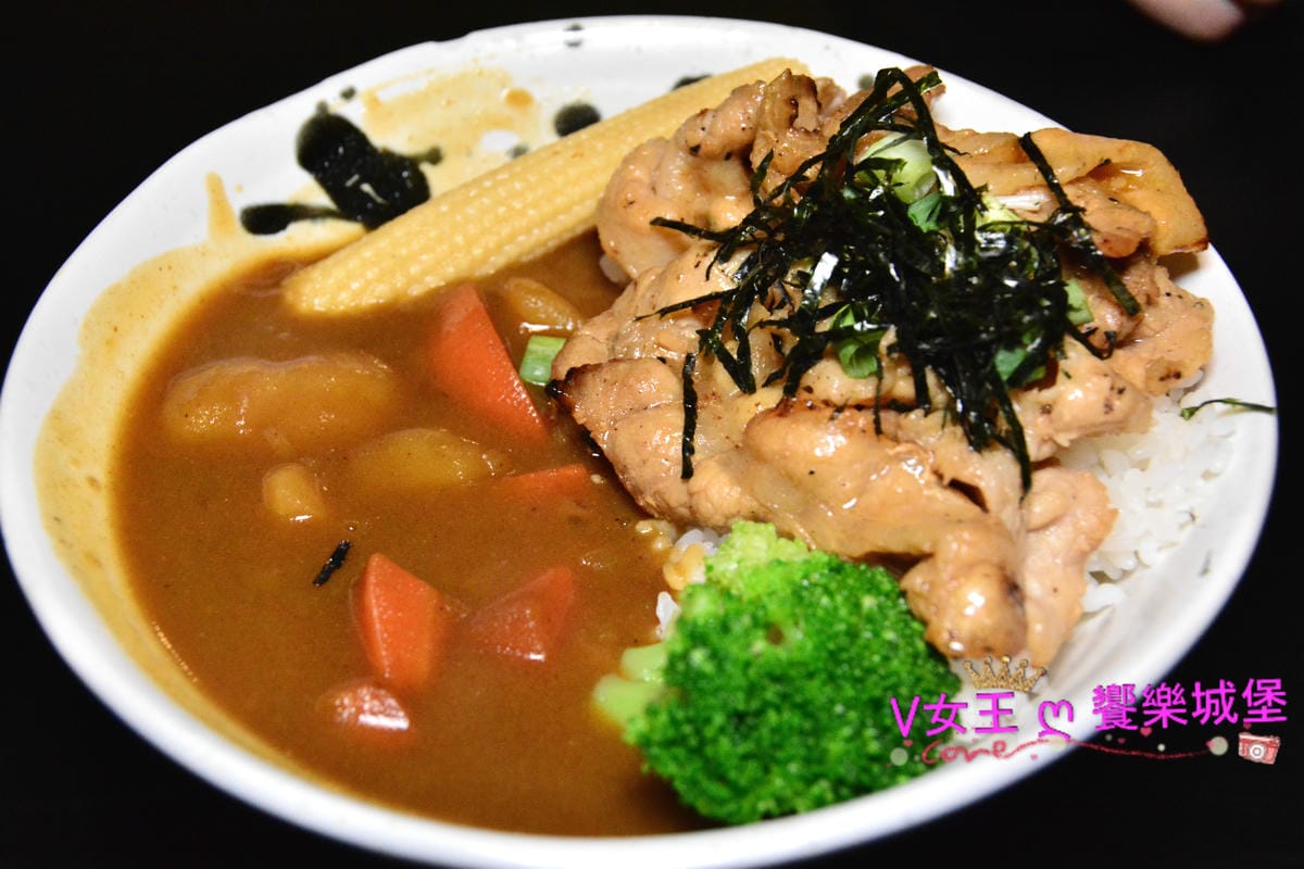 【板橋美食】二訪 極幻燒肉丼飯,為的就是 限量 現點 【板橋美食】二訪 極幻燒肉丼飯,為的就是 限量 現點