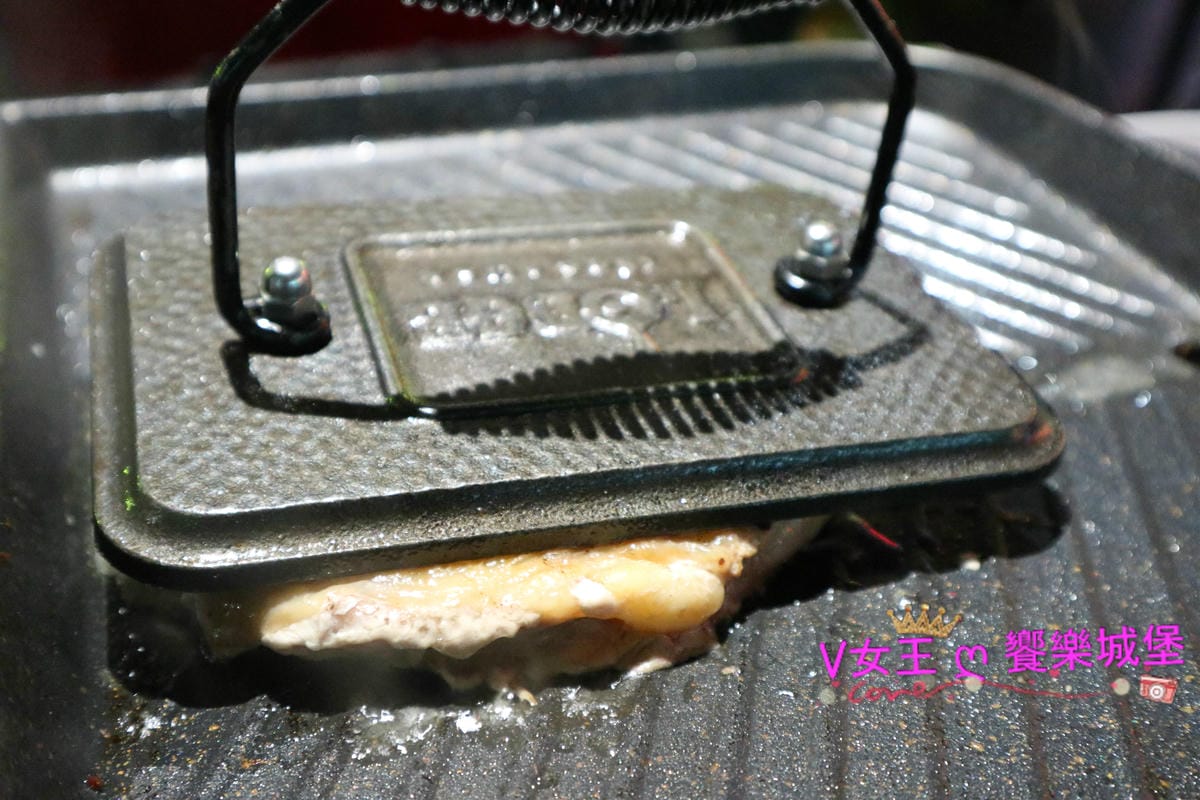 IMG_2334_meitu_69.jpg IMG_2334_meitu_69.jpg