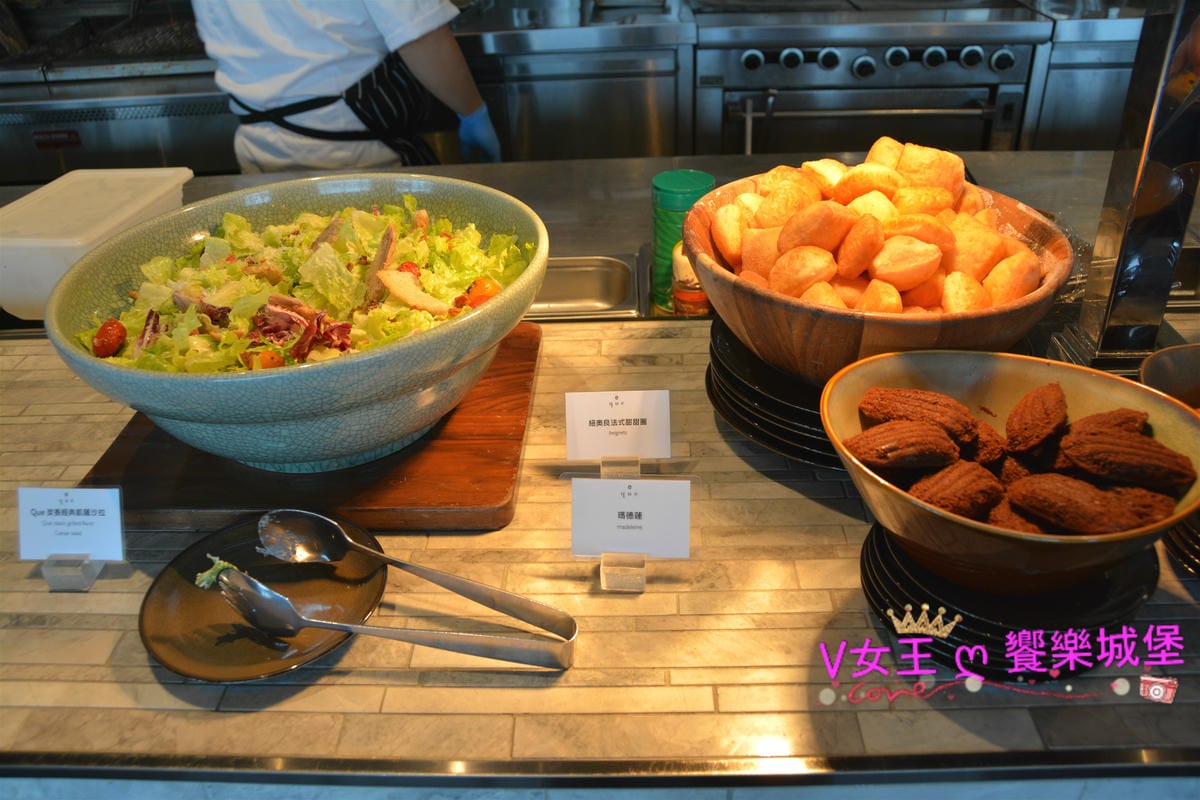 PIG_2024_meitu_19.jpg PIG_2024_meitu_19.jpg