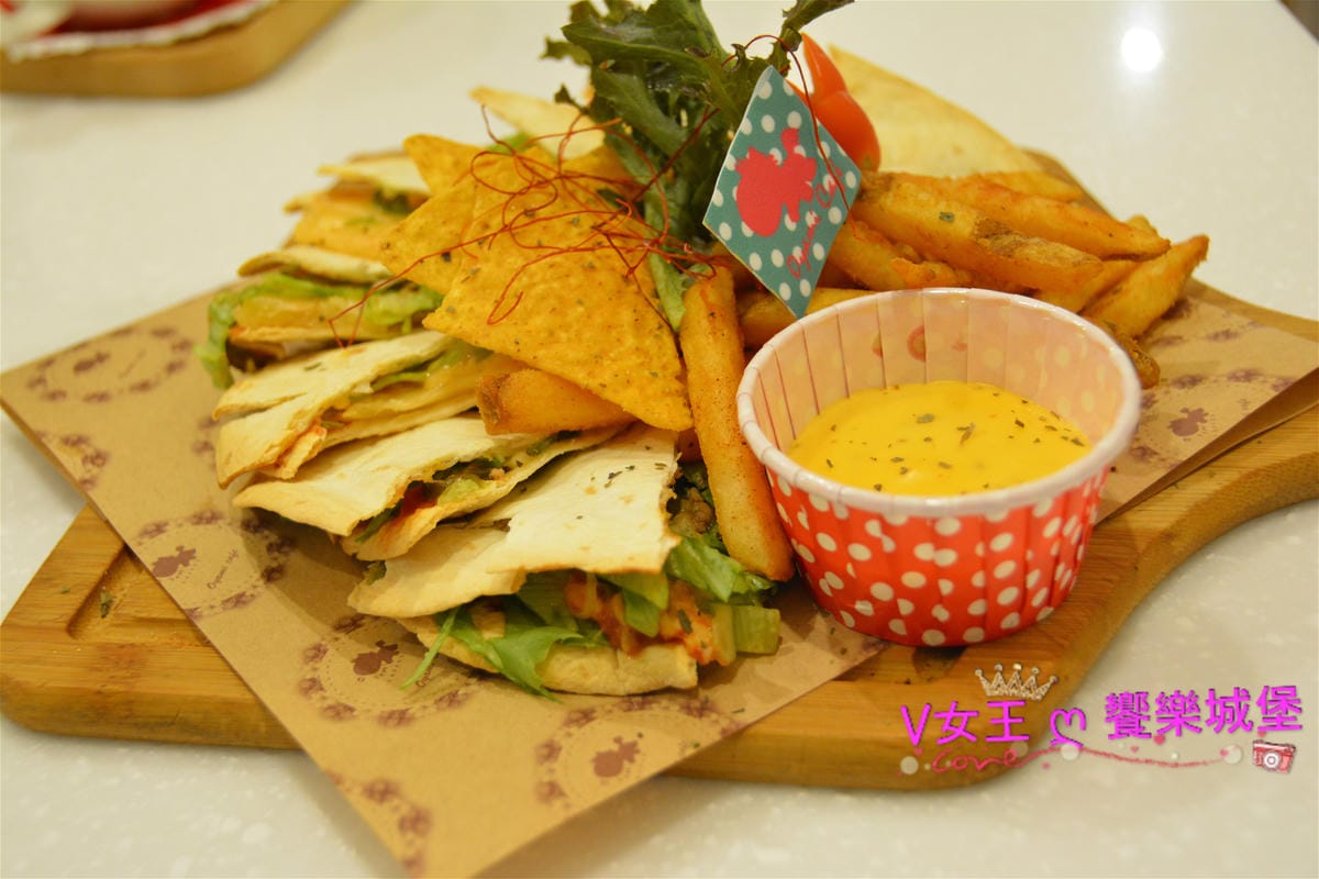 【板橋美食】四訪 Oyami cafe 板橋新埔店 好吃 【板橋美食】四訪 Oyami cafe 板橋新埔店 好吃