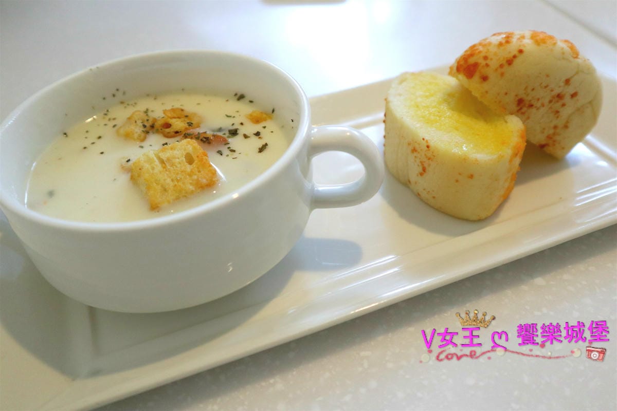 【板橋美食】四訪 Oyami cafe 板橋新埔店 好吃 【板橋美食】四訪 Oyami cafe 板橋新埔店 好吃