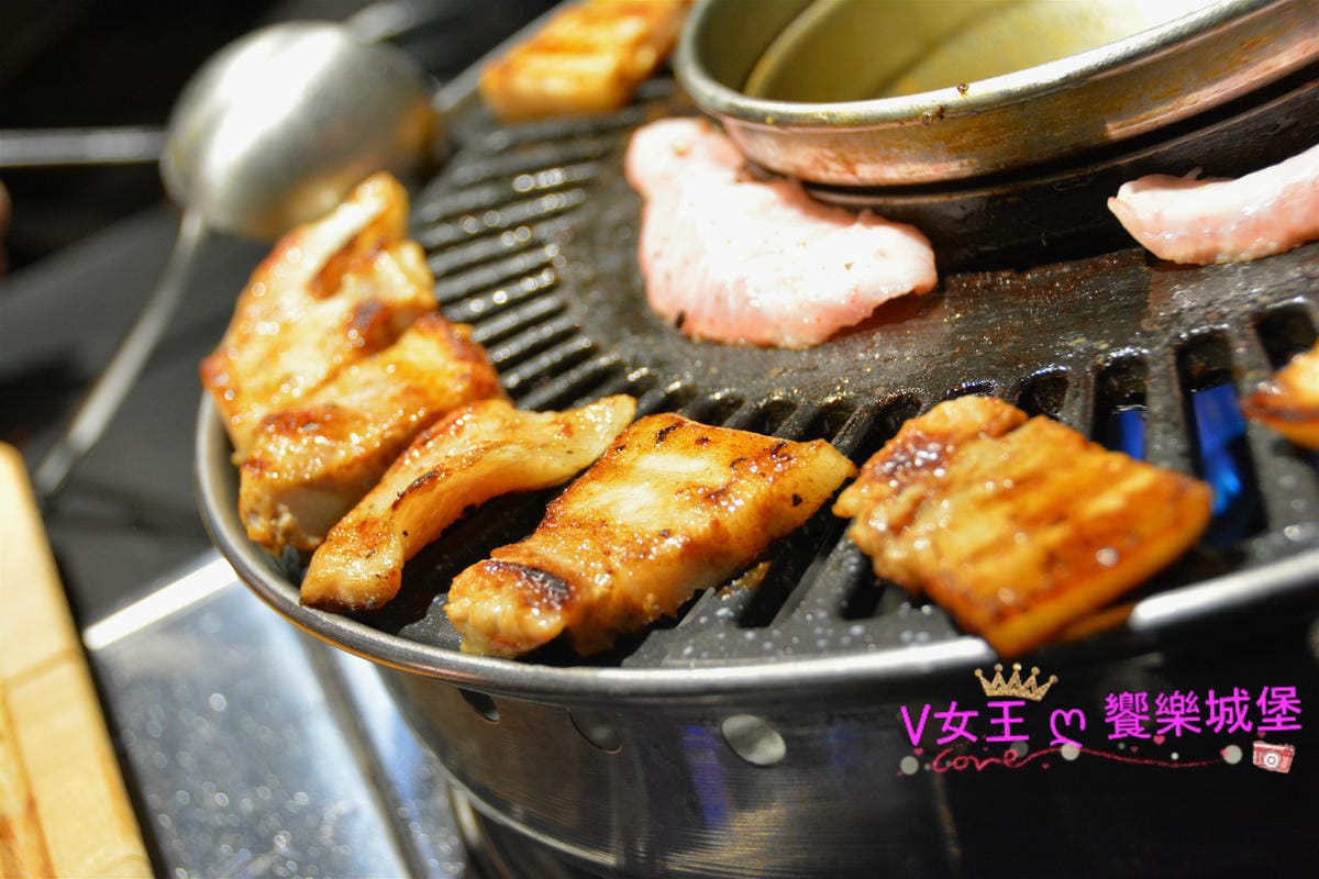 【食。東區】忠孝敦化 韓式烤肉終結王 韓國小菜無限量供應