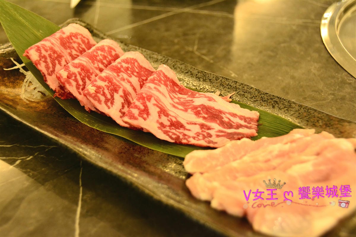 【食。板橋】原月日式頂級帝王蟹燒烤吃到飽 帝王蟹、生魚片
