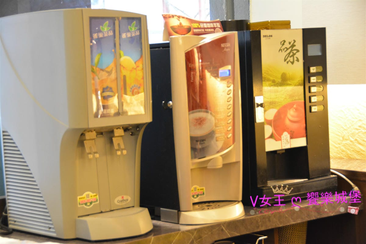 【食。板橋】原月日式頂級帝王蟹燒烤吃到飽 帝王蟹、生魚片 【食。板橋】原月日式頂級帝王蟹燒烤吃到飽 帝王蟹、生魚片