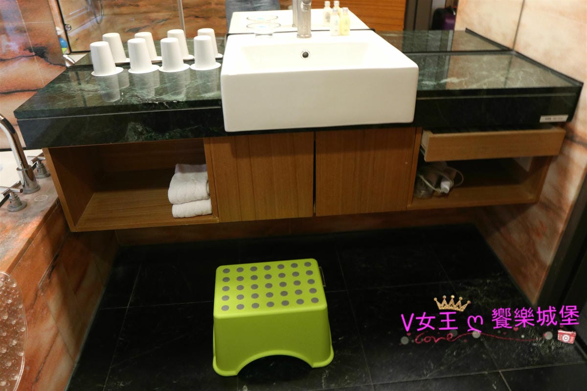 IMG_4066_meitu_15.jpg IMG_4066_meitu_15.jpg