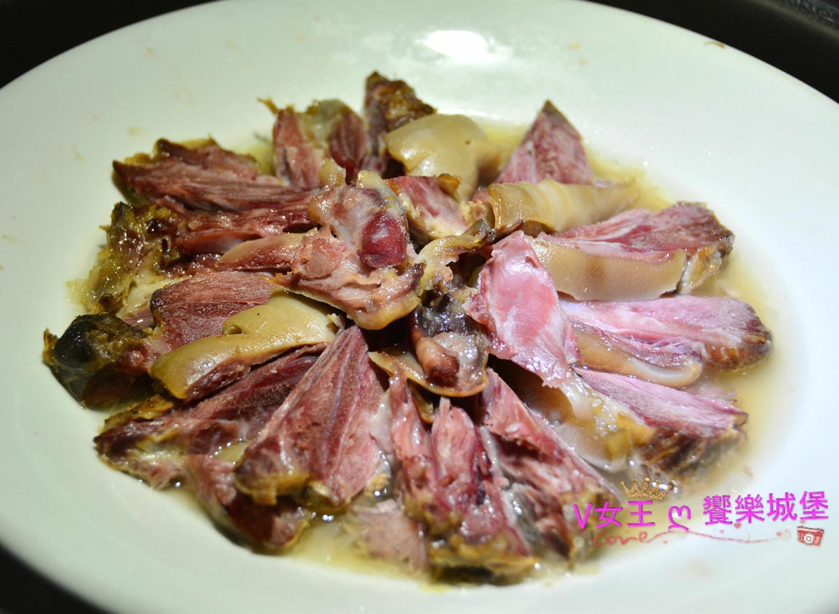 PIG_8145_meitu_83.jpg PIG_8145_meitu_83.jpg