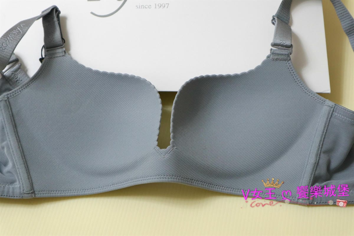 IMG_5783_meitu_41.jpg IMG_5783_meitu_41.jpg