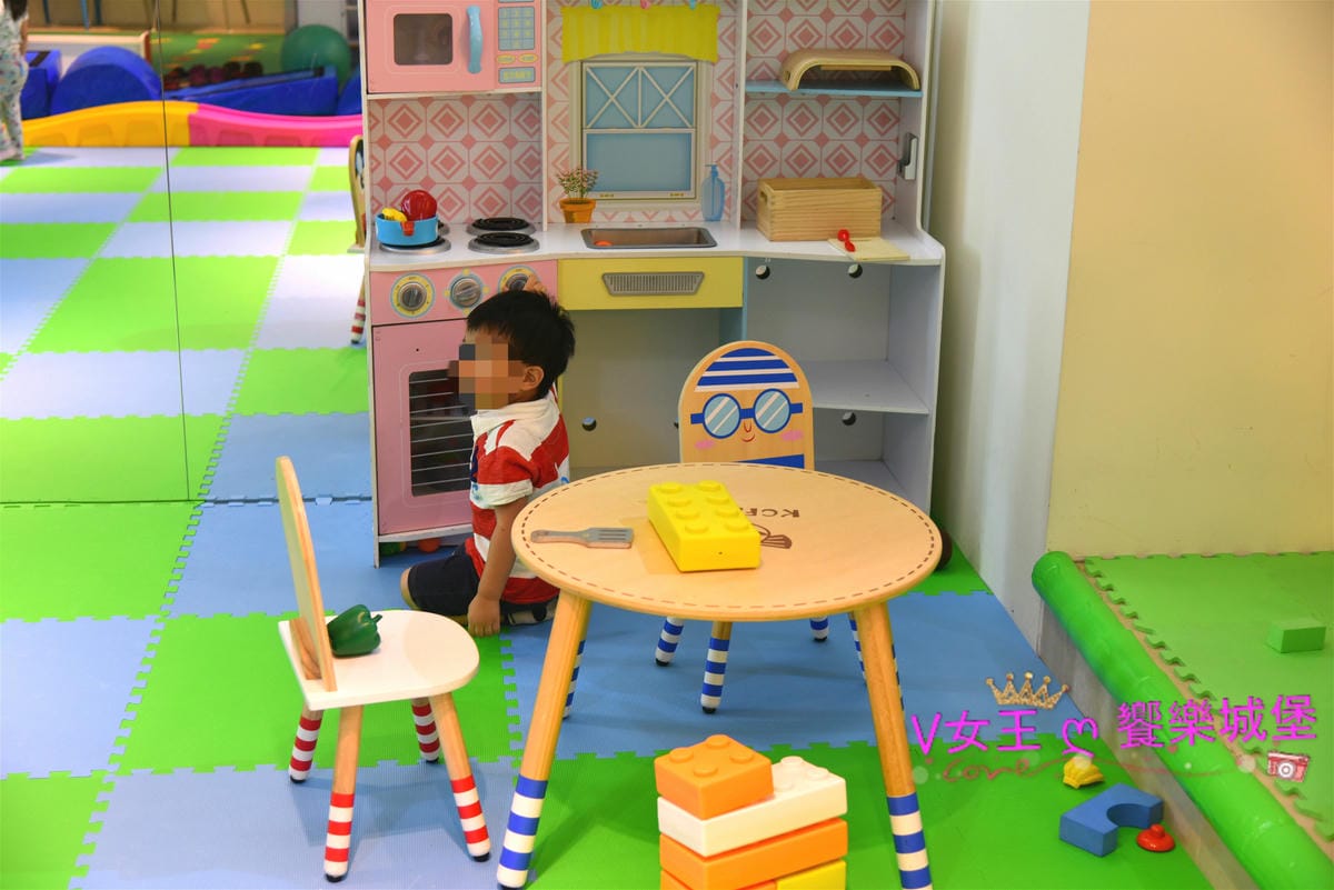 【台北松山區親子餐廳】 跳跳蛙親子運動餐廳 搬家後二訪,