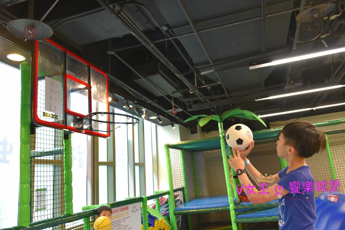 【台北松山區親子餐廳】 跳跳蛙親子運動餐廳 搬家後二訪,