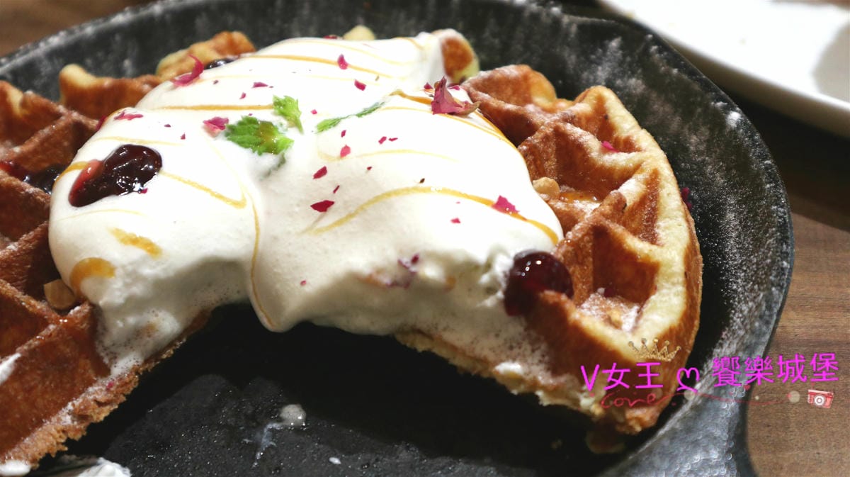 【台北信義安和美食】璐露野生活 LULUYELIFE CAFÉ 野餐餐廳 誰說不能在室內野餐,華麗的雙人派對野餐桌,跟姊妹享受不被風吹日曬的野餐日