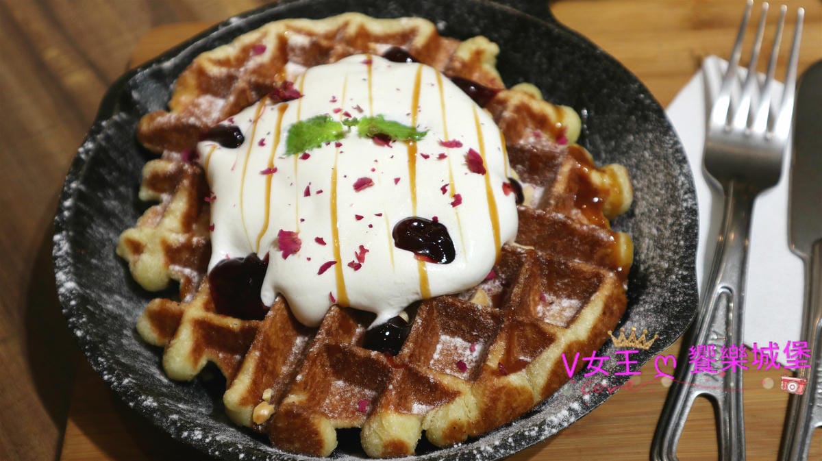 【台北信義安和美食】璐露野生活 LULUYELIFE CAFÉ 野餐餐廳 誰說不能在室內野餐,華麗的雙人派對野餐桌,跟姊妹享受不被風吹日曬的野餐日