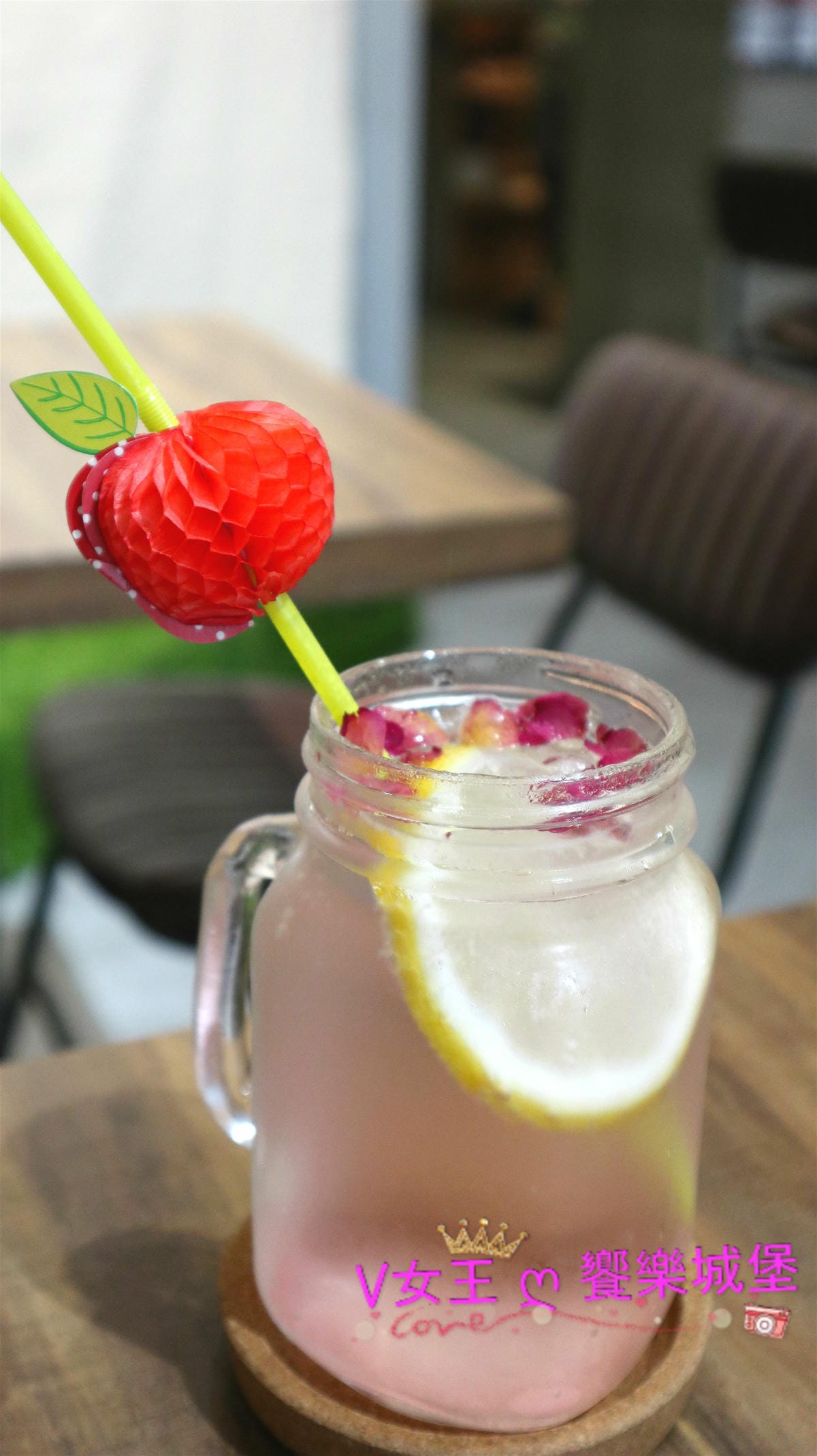 【台北信義安和美食】璐露野生活 LULUYELIFE CAFÉ 野餐餐廳 誰說不能在室內野餐,華麗的雙人派對野餐桌,跟姊妹享受不被風吹日曬的野餐日