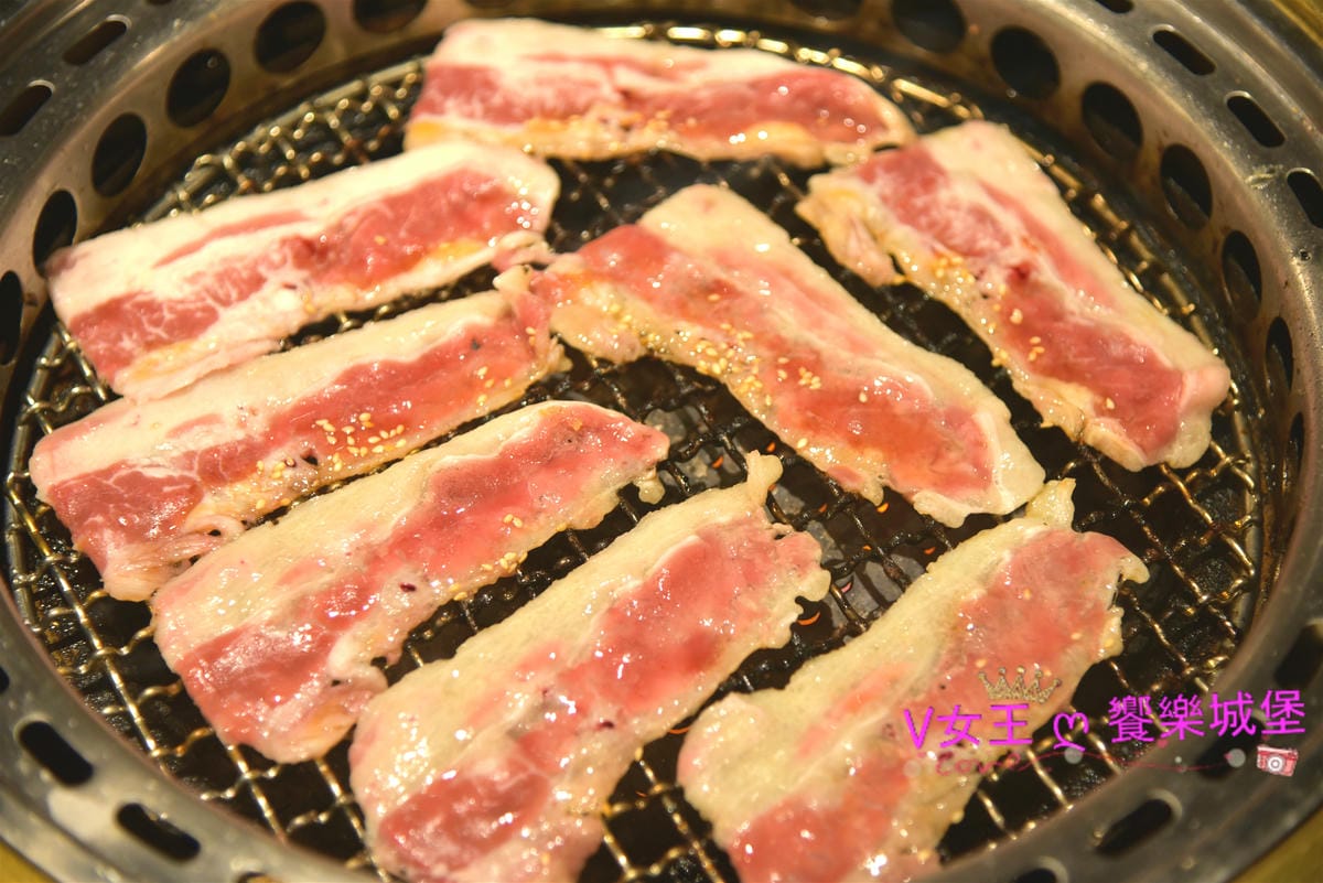 【新北樹林燒烤吃到飽】好客燒烤 樹林秀泰店 寬敞環境、豐