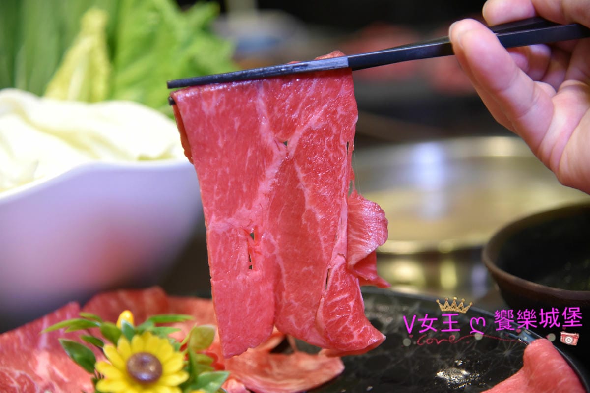 【板橋後站美食】化饈火鍋《原肉、海鮮、時蔬 專賣》來喔,快 【板橋後站美食】化饈火鍋《原肉、海鮮、時蔬 專賣》來喔,快