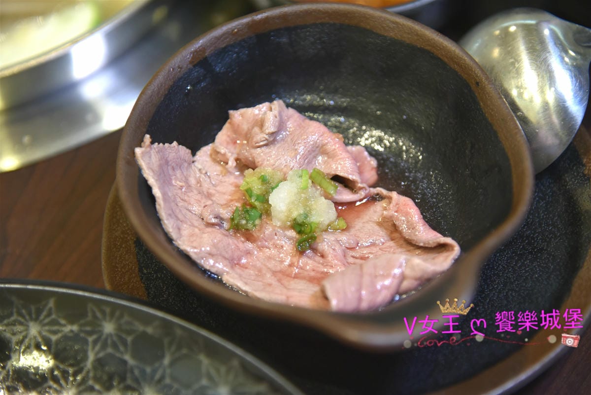 【板橋後站美食】化饈火鍋《原肉、海鮮、時蔬 專賣》來喔,快 【板橋後站美食】化饈火鍋《原肉、海鮮、時蔬 專賣》來喔,快